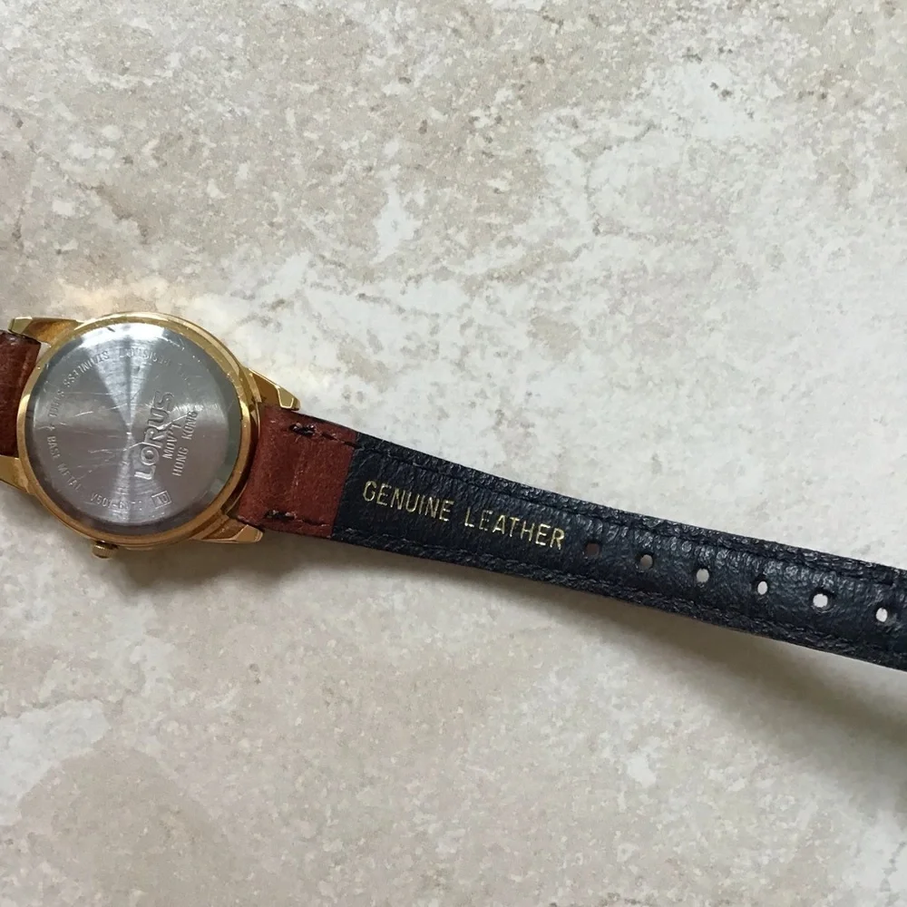 Vintage Disney Mickey Mouse Lorus Watch - Picture 4 of 10